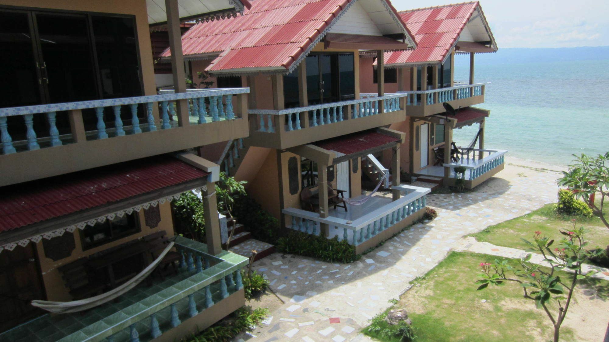 Charung Beach Hat Rin Buitenkant foto