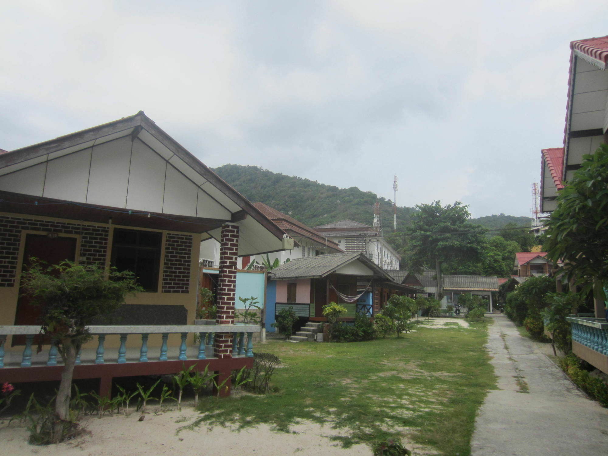 Charung Beach Hat Rin Buitenkant foto